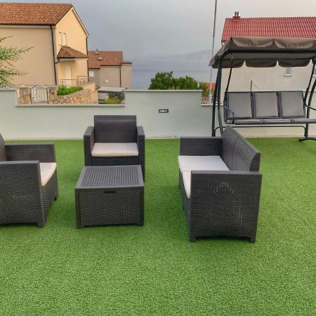 Apartment Lea Mataija Novi Vinodolski Exteriör bild